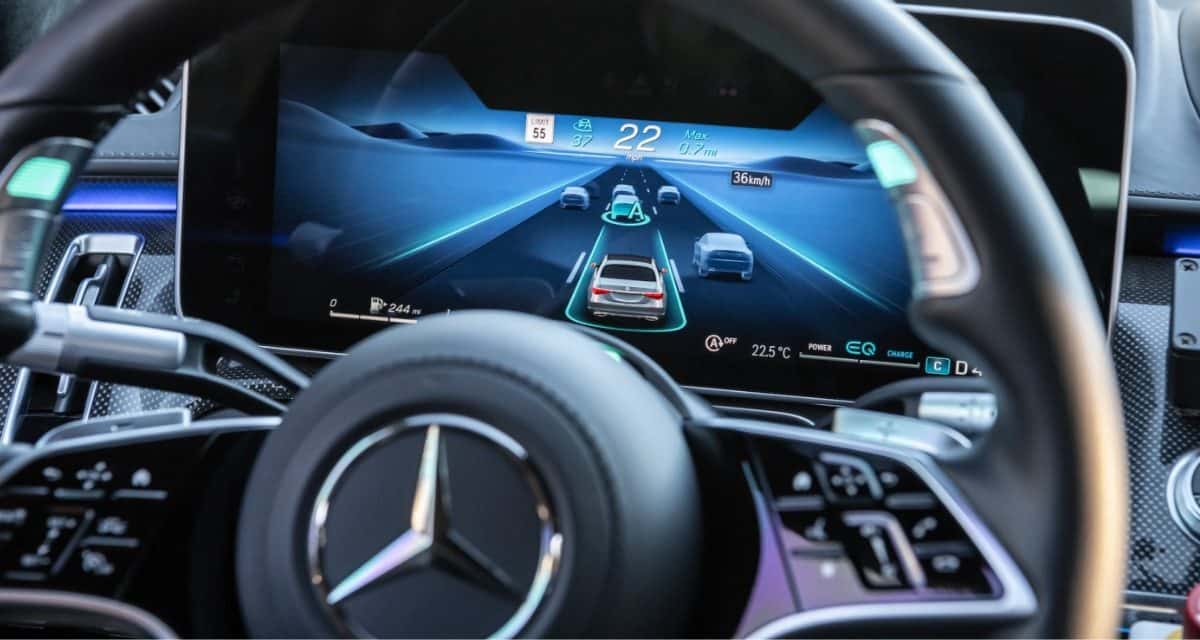 Drive-Pilot-Level-3-Autonomous-Driving-Mercedes-thefutureparty